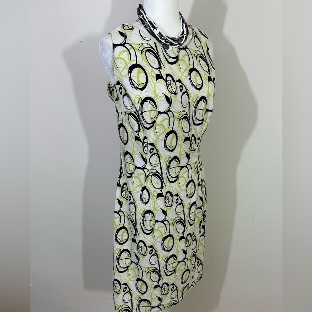 Ronni Nicole sz 8 dress sheath style in an abstract print lime, black, & white - Picture 8 of 13